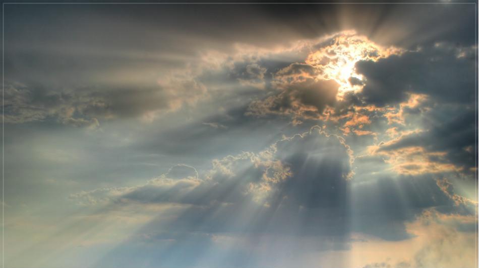 HDR___brighter_than_a_sun_by_windij.jpg